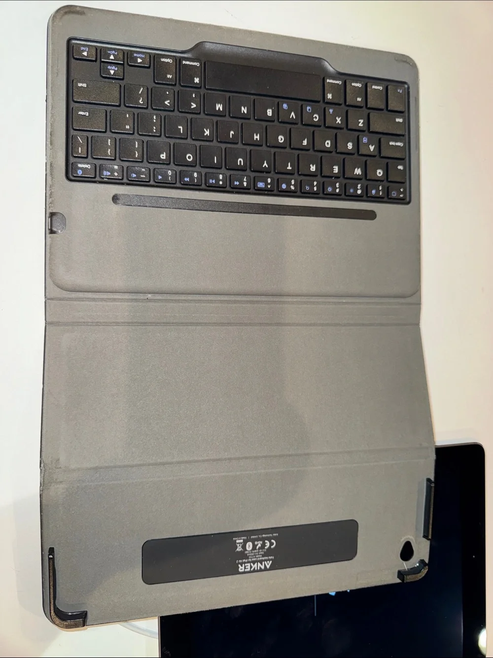Apple iPad Air 2 in Black with White Lightning Cable & Bluetooth Keyboard Jacket